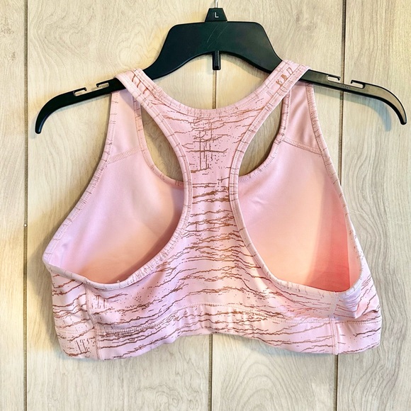 Nike Victory Metallic Sports Bra - Picture 3 of 5